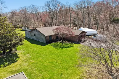 225 Bayview Avenue, East Islip, NY 11730 - Photo 35