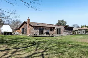 225 Bayview Ave, East Islip, NY 11730 - Photo 31