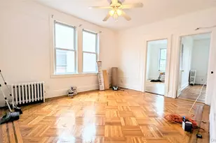 18-44 21st Dr, Astoria, NY 11105 - Photo 25