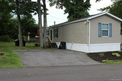 424 Sandgate Drive, New Windsor, NY 12553 - Photo 1