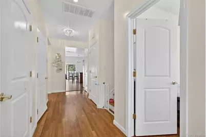 9 Maple Avenue, Bloomingburg, NY 12721 - Photo 5