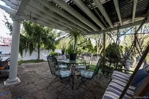 21 Central Ct, Carle Place, NY 11514 - Photo 23