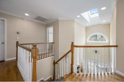 21 Central Court, Carle Place, NY 11514 - Photo 13