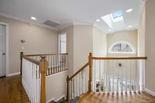 21 Central Ct, Carle Place, NY 11514 - Photo 13