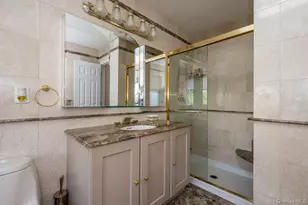 21 Central Ct, Carle Place, NY 11514 - Photo 19