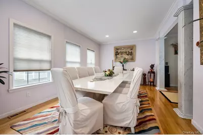 21 Central Court, Carle Place, NY 11514 - Photo 7