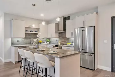 101 Searing Avenue #502, Mineola, NY 11501 - Photo 7