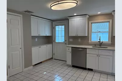 7 Peck Street, West Haverstraw, NY 10993 - Photo 3