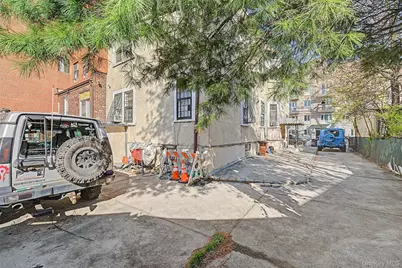 8715 58th Avenue, Elmhurst, NY 11373 - Photo 23