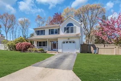 38 Memorial Boulevard, East Moriches, NY 11940 - Photo 3