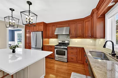 228 Sarles Lane, Pleasantville, NY 10570 - Photo 11