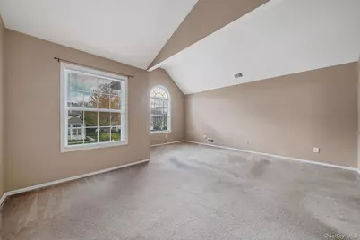 23 Cranberry Circle, Medford, NY 11763 - Photo 19
