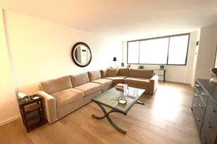 270-10 Grand Central Pkwy, Floral Park, NY 11005 - Photo 3