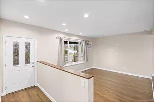 1091 Gardiner Dr, Bay Shore, NY 11706 - Photo 3