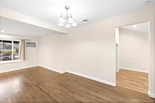 1091 Gardiner Dr, Bay Shore, NY 11706 - Photo 13