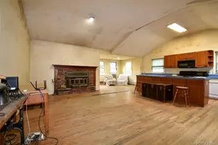 149 Miller Place Rd, Miller Place, NY 11764 - Photo 3