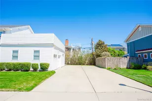 9 Kensington St, Long Beach, NY 11561 - Photo 3