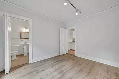 83 Parkway W, Mount Vernon, NY 10552 - Photo 13