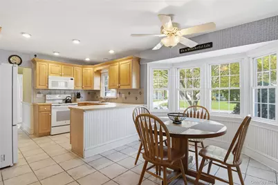 44 Magnolia Street, Westbury, NY 11590 - Photo 15
