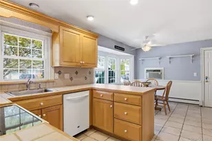 44 Magnolia St, Westbury, NY 11590 - Photo 17