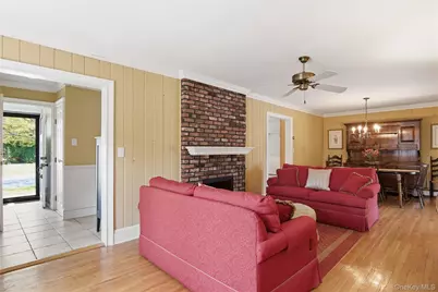 44 Magnolia Street, Westbury, NY 11590 - Photo 9