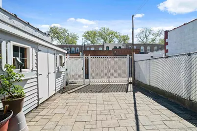 65-41 77th Place, Middle Village, NY 11379 - Photo 23