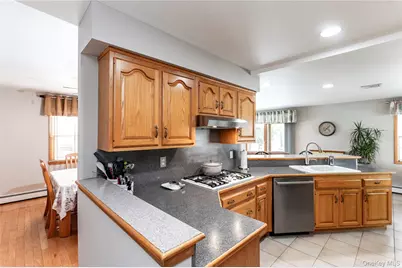 148 Lake Road, Valley Cottage, NY 10989 - Photo 9