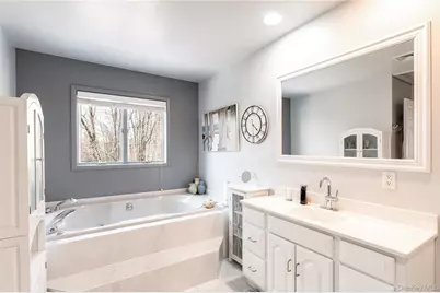 148 Lake Road, Valley Cottage, NY 10989 - Photo 23