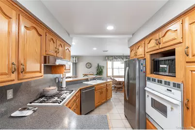 148 Lake Road, Valley Cottage, NY 10989 - Photo 11