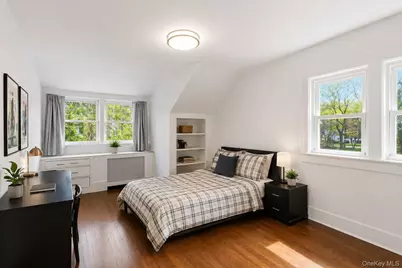 145 Saxon Woods Road, White Plains, NY 10605 - Photo 19
