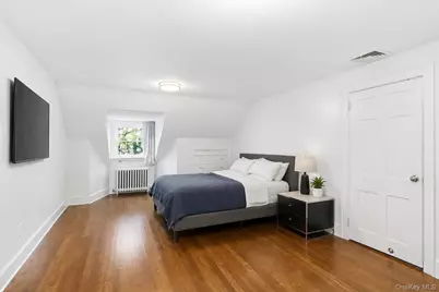 145 Saxon Woods Road, White Plains, NY 10605 - Photo 9