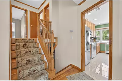 141 Cold Spring Road, Syosset, NY 11791 - Photo 17
