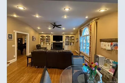 118 4th Street, Garden City, NY 11530 - Photo 3