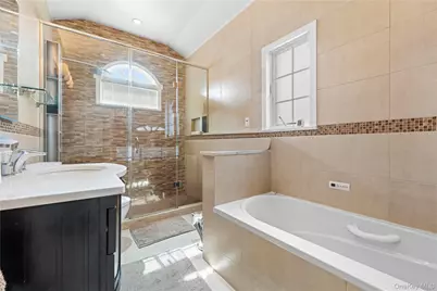 335 Cresthaven Lane, Whitestone, NY 11357 - Photo 13