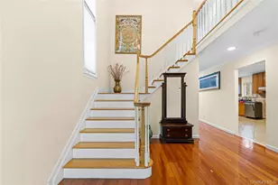 3-35 Cresthaven Ln, Whitestone, NY 11357 - Photo 13