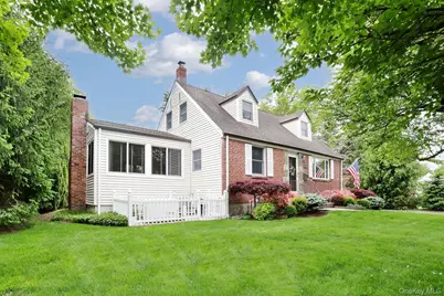 126 E Lewis Avenue, Pearl River, NY 10965 - Photo 3
