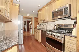 126 E Lewis Ave, Pearl River, NY 10965 - Photo 15