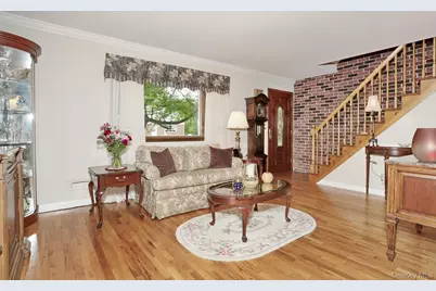 126 E Lewis Avenue, Pearl River, NY 10965 - Photo 9