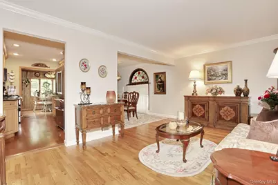 126 E Lewis Avenue, Pearl River, NY 10965 - Photo 7