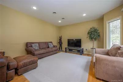 774 Haverstraw Road, Suffern, NY 10901 - Photo 7