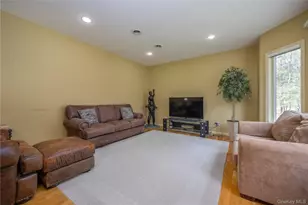 774 Haverstraw Rd, Suffern, NY 10901 - Photo 7