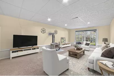 300 Chestnut Court, Yorktown Heights, NY 10598 - Photo 23