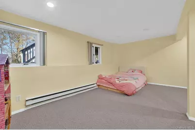 300 Chestnut Court, Yorktown Heights, NY 10598 - Photo 29