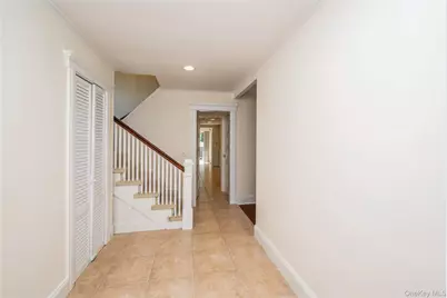 102 Reid Avenue, Port Washington, NY 11050 - Photo 15