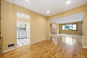 1810 Front St, East Meadow, NY 11554 - Photo 11