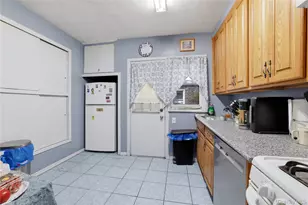 79-43 214th St, Bayside, NY 11364 - Photo 13