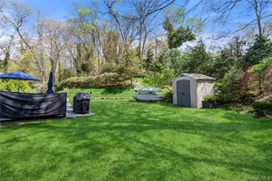 8 Dogwood Rd, Stony Brook, NY 11790 - Photo 37