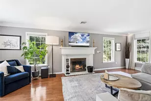 8 Dogwood Rd, Stony Brook, NY 11790 - Photo 9