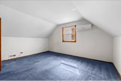 51 Audrey Avenue, Plainview, NY 11803 - Photo 17