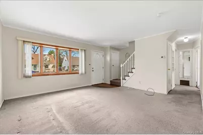 51 Audrey Avenue, Plainview, NY 11803 - Photo 5